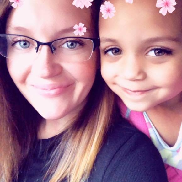 Meet your Posher, Ashley - Picture 1 of 1